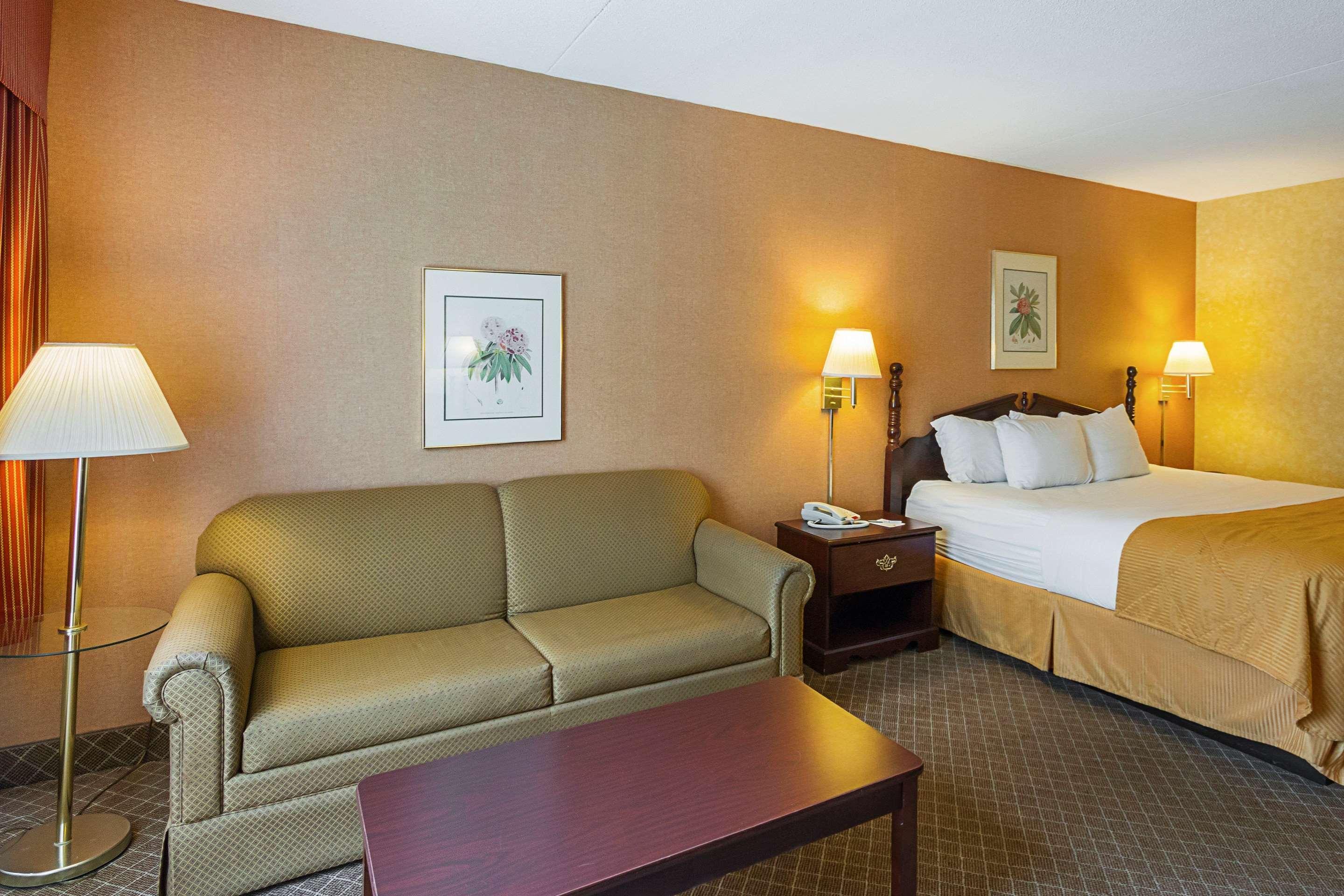 Clarion Inn פיירמונט מראה חיצוני תמונה
