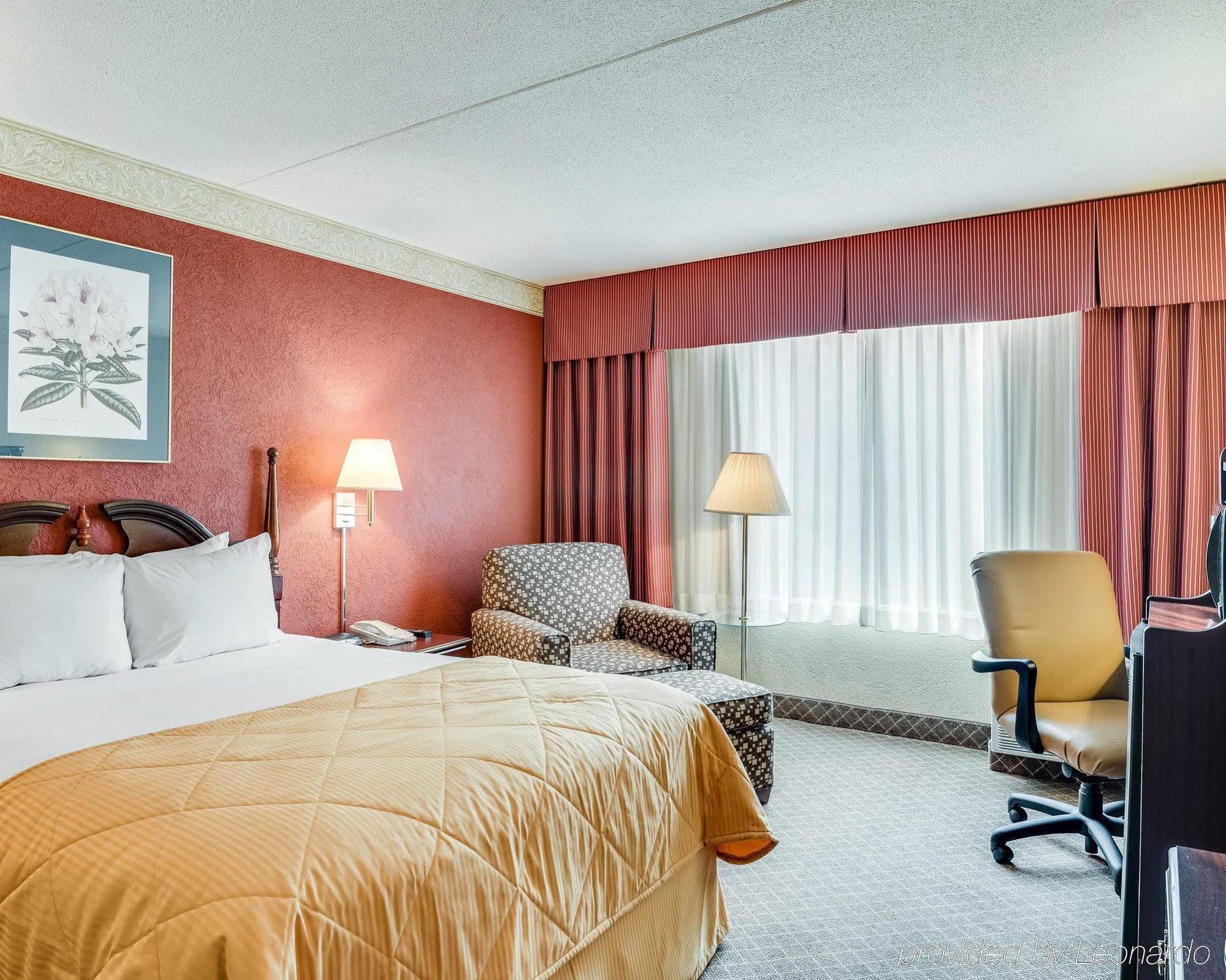 Clarion Inn פיירמונט מראה חיצוני תמונה