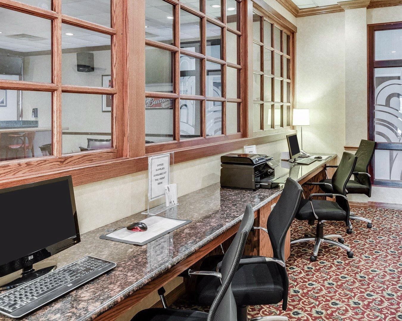 Clarion Inn פיירמונט מראה חיצוני תמונה